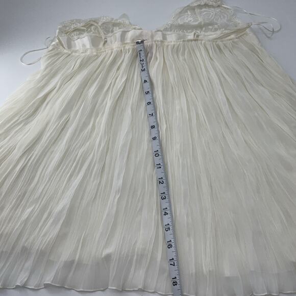 Victoria Secret Lingerie Babydoll Off White Lace Pleated Wireless Bridal XL - Picture 5 of 8